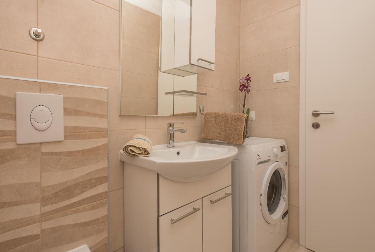Apartman Pinto Makarska Exterior foto