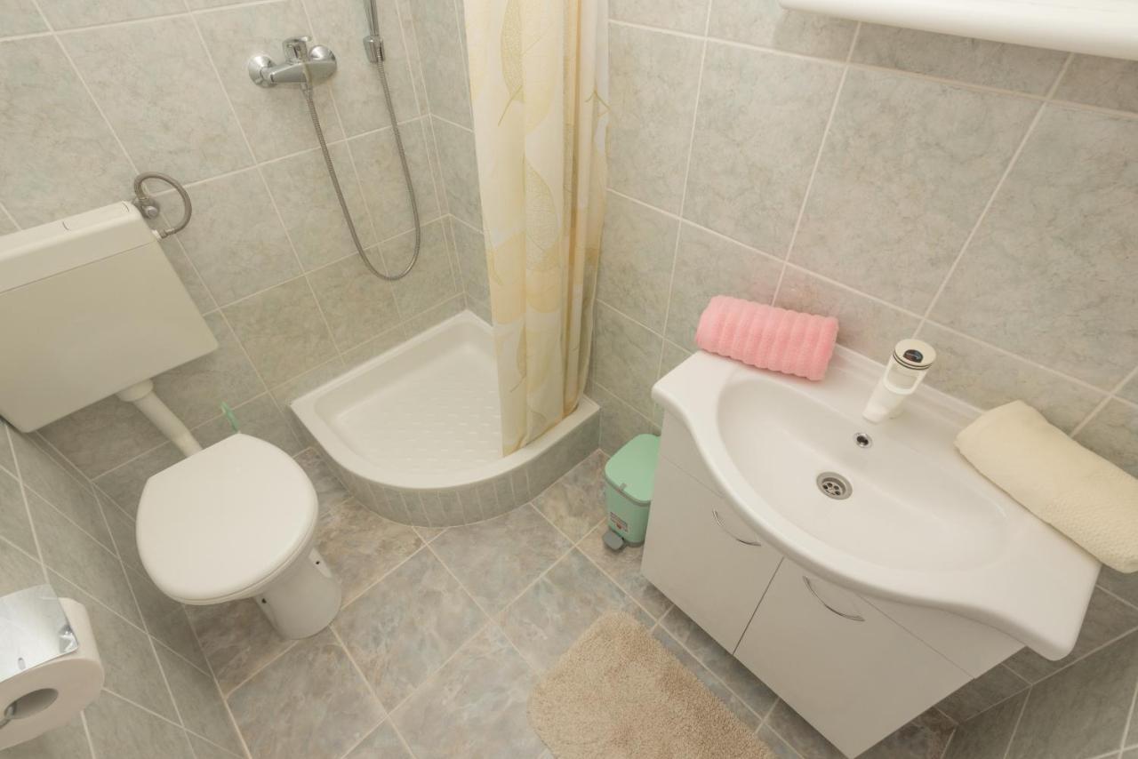 Apartman Pinto Makarska Exterior foto