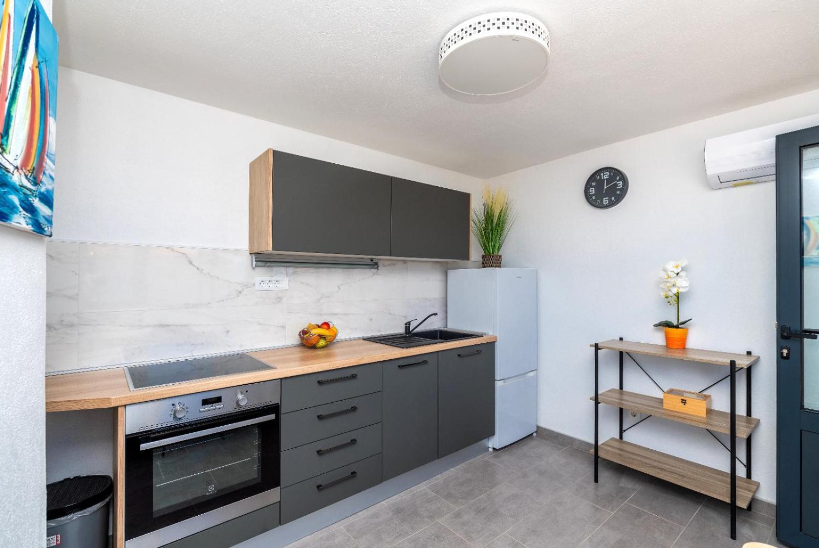 Apartman Pinto Makarska Exterior foto